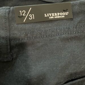 New! Liverpool Jeans size 12/31 women’s. Carbon blue. Cargo pockets